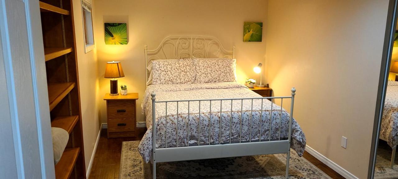 Spacious And Bright Unit With Natural Light. Pickering Kültér fotó